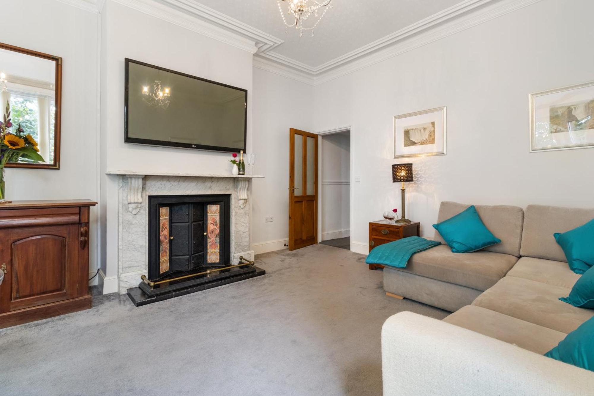 Elegant Malvhina Retreat On The Malvern Hills Great Malvern Ngoại thất bức ảnh