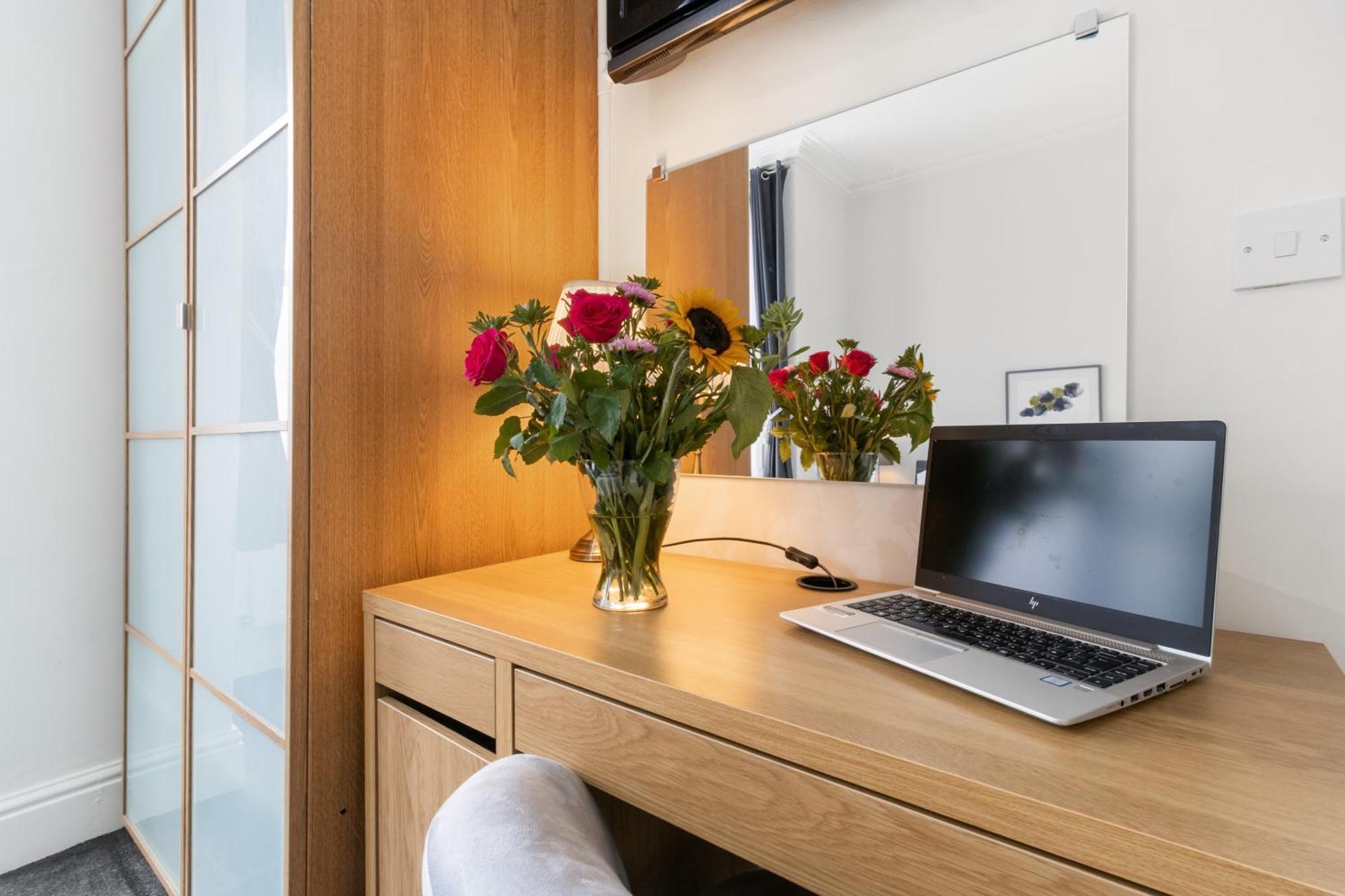Elegant Malvhina Retreat On The Malvern Hills Great Malvern Ngoại thất bức ảnh